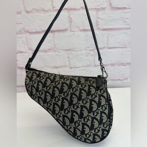 Authentic Christian Dior Vintage Diorissimo Saddle Pochette